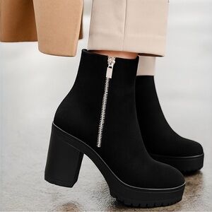 NWOT - FRENCH  CONNECTION - Jasmine Lug Sole Side Zip Booties